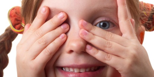 Ces petits, et parfois gros, mensonges font partie du développement normal de l’enfant
