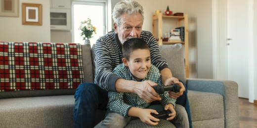 Le cadre de référence familial peut être mis à rude épreuve lorsqu’il n’est pas partagé par les grands-parents, oncles, tantes et consorts