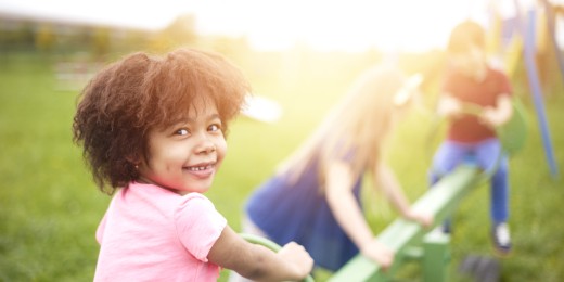 Les particularités pour les enfants issus de deux identités sont plus compliquées à vivre quand «&nbsp;cela se voit&nbsp;»