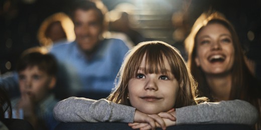 La critique cinématographique peut sérieusement aider les enfants à développer leur esprit critique
