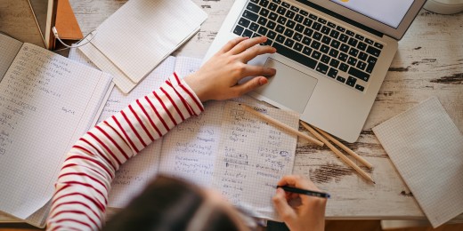 École : la communication numérique, pas toujours évidente pour les parents