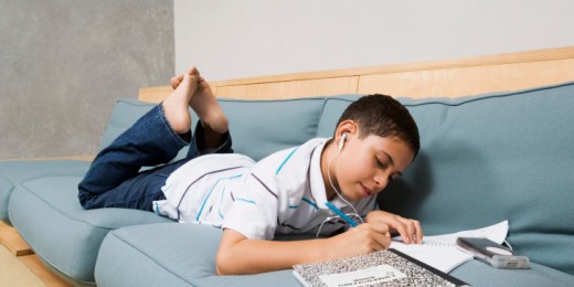 Aider les enfants à dépasser l'anxiété liée au passage en troisième primaire