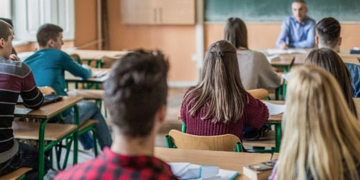 Une responsabilité incombe au parent quand il inscrit son enfant dans le secondaire&nbsp;: le projet de société auquel il participe