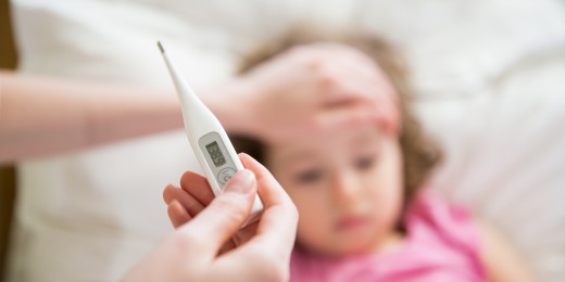 Les bons gestes à faire si votre enfant a de la température