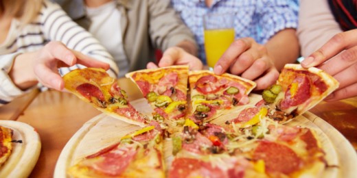 L'ado s'achète son repas, sans se préoccuper de ce qui est bon ou non pour la santé