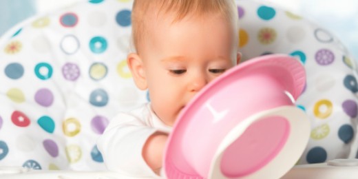 L'alimentation version bébé avec ce qui se passe entre un bébé et sa maman, son papa…
