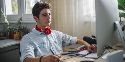 Des avis souvent trop tranchés en ce qui concerne le positif dans les écrans