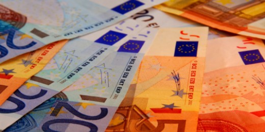 Les (très) grands (encore) à la maison : quelle contribution ?