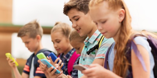 Un outil pour dialoguer en famille autour des problèmes liés à l’utilisation du web