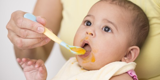 Les besoins alimentaires du bébé de 6 mois évoluent