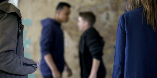 Que dire à des ados qui ont été agressés pour un smartphone, par exemple