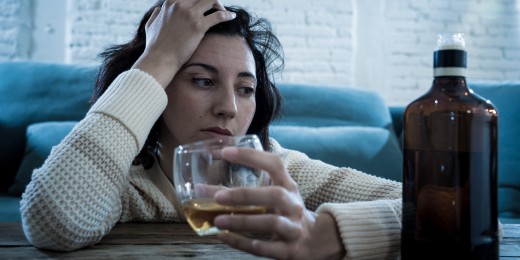 Témoignage d'une mère, de sa relation à l'alcool et de l'impact sur sa famille