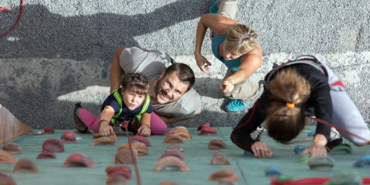 L’accès aux activités de loisirs pour les enfants l'été reste inégal au sein de la population