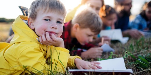 Lors de voyages scolaires, la séparation peut être compliquée, autant côté élèves que côté parents