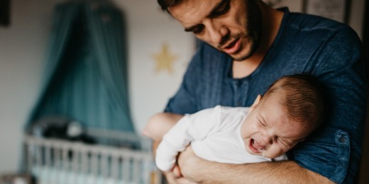 Les douleurs psychosomatiques chez les enfants mettent toujours les parents dans une situation inconfortable