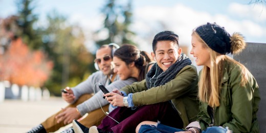 L'adolescence, entre quête individuelle et besoin de se retrouver en groupe