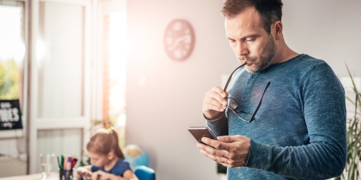 Dans le contexte mondial actuel, l'avalanche d'informations peut amener à de l'anxiété chez les parents comme chez les enfants