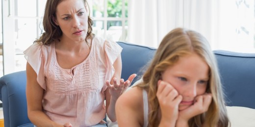 Les signes, les causes et effets de la puberté précoce