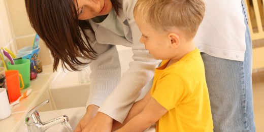 Comment accompagner son enfant sur le chemin de la propreté ?