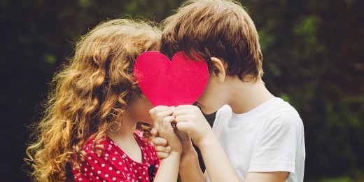 Amour : le développement des relations chez les enfants