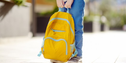 Bien choisir son cartable, bien le porter