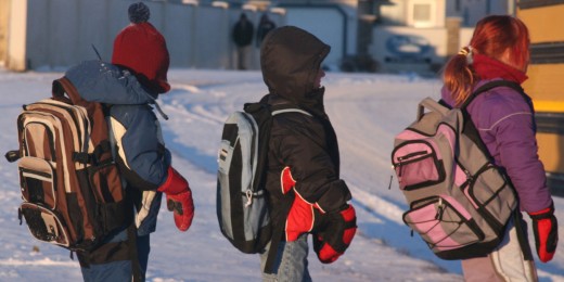 Budget 2023 : 15 organisations appellent à mettre en œuvre la gratuité scolaire