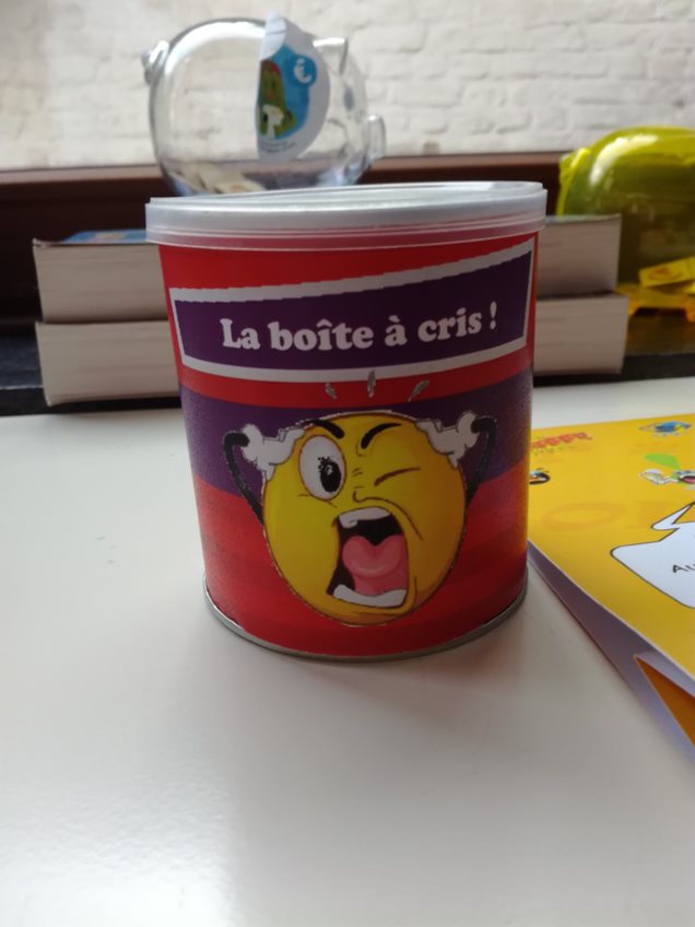 La boite à cris afin que les enfants puissent exprimer leur colère 