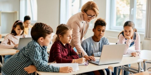 Quelle place pour les ordinateurs à l'école ?
