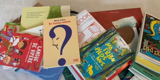 Pour mieux intégrer la lecture dans les écoles, les éditeurs francophones de livres jeunesse ont lancé l’opération «&nbsp;Tout le monde lit&nbsp;» venait de naître.