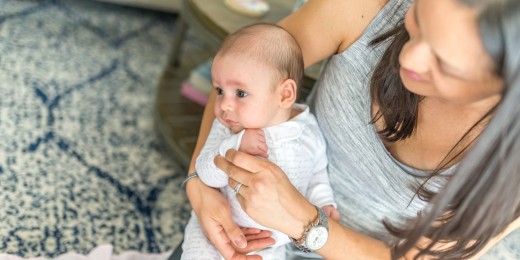 Quand le parent a une peur (irrépressible) de faire du mal à son bébé