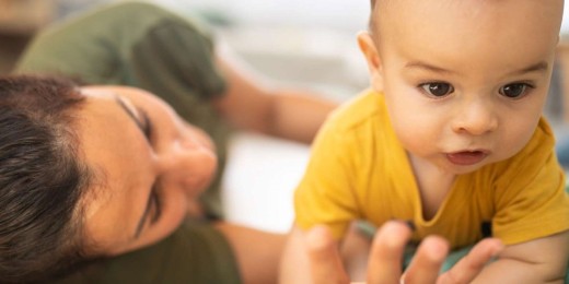 « Devenir parent, d’hier à aujourd’hui, qu’est-ce qui a changé ? » : matinée d’échanges et atelier artistique sur le post-partum