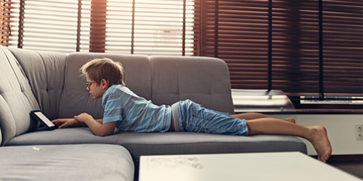 Mon enfant est-il prêt à rester seul, sans surveillance à la maison