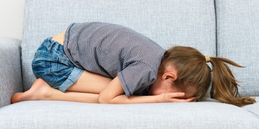 Oublier la mort par petites touches