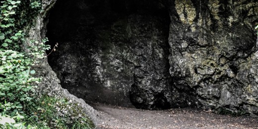 5 balades en mode grottes et souterrains