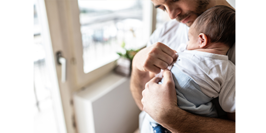 le système actuel des congés familiaux en Belgique crée des inégalités entre les partenaires