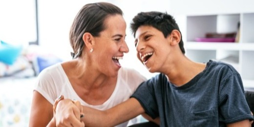 Vous êtes aidant proche et concerné·e par les exclusions du chômage ? Agissez avant le 31 mai !