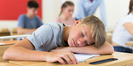 Ados et sommeil, le mauvais ménage. Comment les réconcilier ?