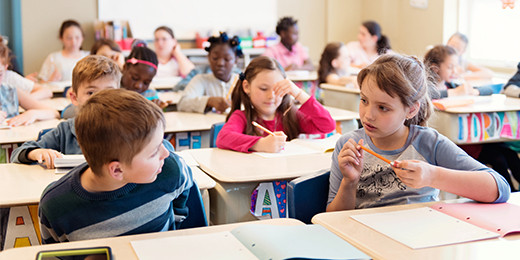 Le passage de la maternelle au primaire est comparable à la traversée d’un pont